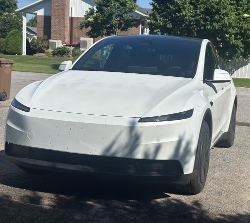 Tesla Model Y RWD 2026 Review: an entry-level trim with top-of-the-line technology