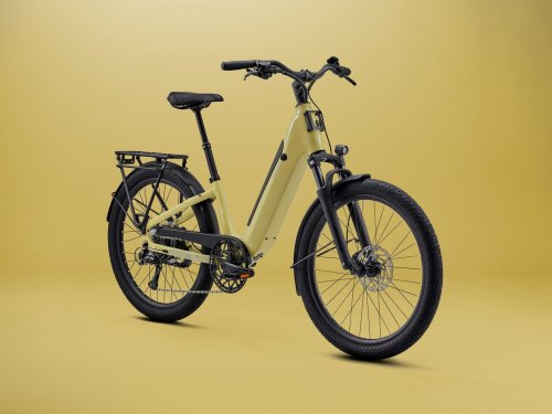 Momentum’s new Vida E+ EX commuter e-bike adds cruise control, throttle, and more