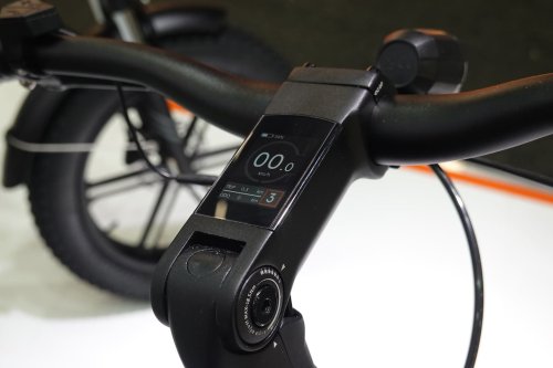 Yadea shows off full-suspension commuter e-bike at Eurobike 2026