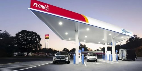 Pilot hits new EV milestone with 300th DC fast charging location
