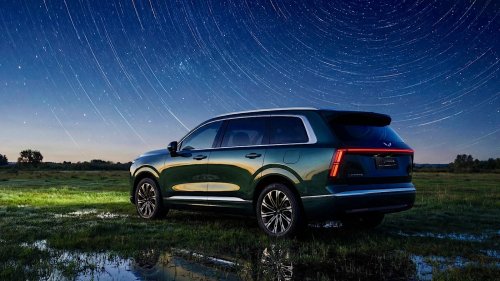 PHEV, GM, This 6 passenger, 780-mile PHEV from GM is ready for America