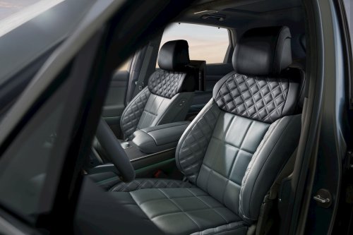 Genesis, Genesis unveils the GV80 HEV as its first hybrid