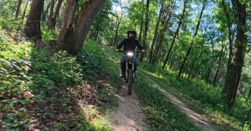 I rode Juiced’s 70 MPH Nomadix electric dirt bike, and the $2,495 price is a steal