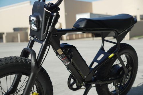 Macfox X1S e-bike review: More mini-moto than bicycle, yet still street legal