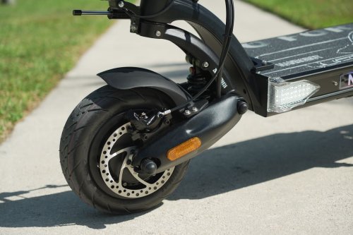 Nanrobot LS7+ review: This 70 mph electric scooter is absolutely insane