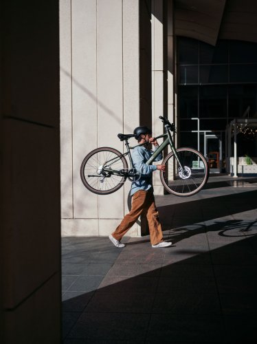 Velotric launches sleek new lightweight 28 MPH commuter e-bike