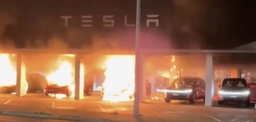 Tesla showroom in Sydney torched in suspected arson, 3 vehicles destroyed | Electrek