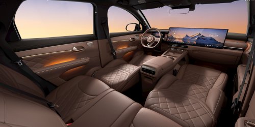 BYD, SUV, BYD reveals tech-savvy 5-seat SUV interior with two 30