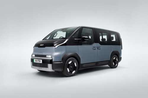 Kia, Kia's 7-seat electric people mover just got a bit cheaper