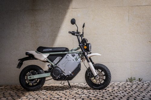 It's now easier than ever to get your motorcycle license on an electric bike