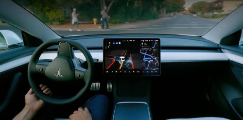 Former Uber CEO says Waymo 'obviously' ahead of Tesla in robotaxi race | Electrek