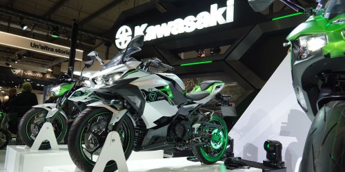 Kawasaki patent reveals new electric motorcycle with clever frame