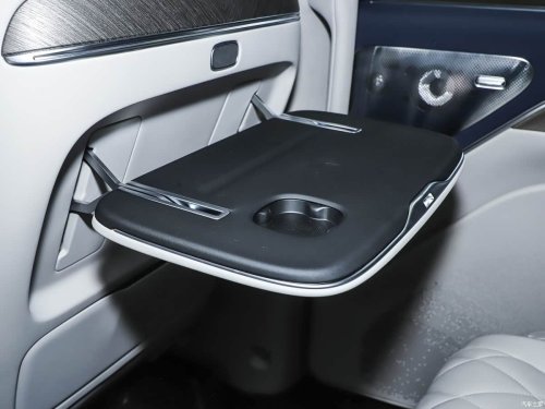 Leapmotor’s first MPV D99 interior debuts at 2026 Greater Bay Area International Auto Show