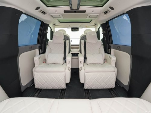 Li Auto launches second-gen Mega in China at 75,000 USD