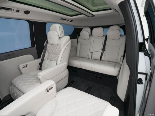 Li Auto launches second-gen Mega in China at 75,000 USD