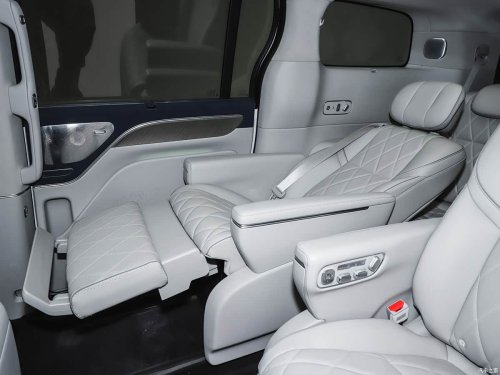 Leapmotor’s first MPV D99 interior debuts at 2026 Greater Bay Area International Auto Show