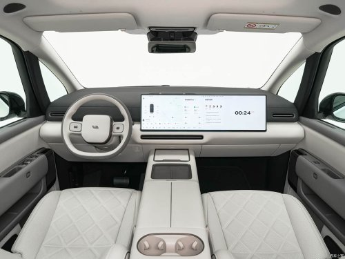 Li Auto launches second-gen Mega in China at 75,000 USD