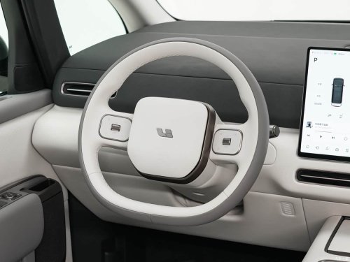 Li Auto launches second-gen Mega in China at 75,000 USD
