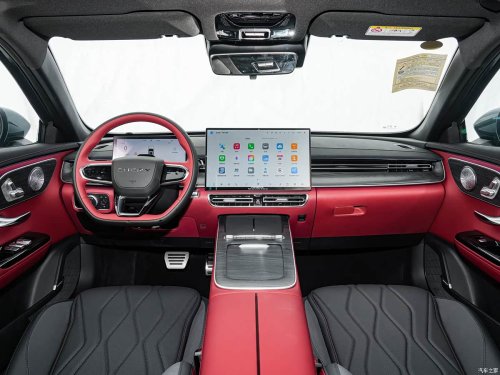 Chery launches 2027 Arrizo 8 Pro featuring Falcon 500 driving assistance