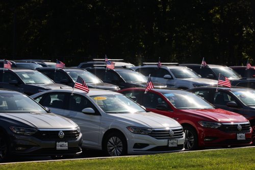 Average Monthly New Car Payment in U.S. Hits $787 a Month, Over 25% of Buyers Financing for 7+ Years