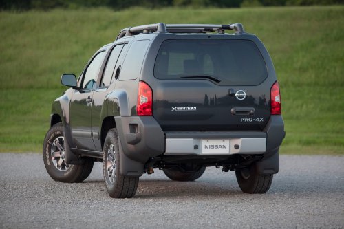 Nissan, Nissan Xterra Will Offer Pure-Gas V-6 and a Hybrid, but No Manual