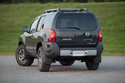 Nissan, Nissan Xterra Will Offer Pure-Gas V-6 and a Hybrid, but No Manual