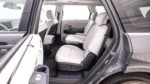 2027 Kia Telluride Hybrid vs. 2026 Hyundai Palisade Hybrid Comparison: Same DNA, Different Personalities