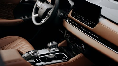 2026 Mitsubishi Outlander Plug-In Hybrid First Drive: Better Choice