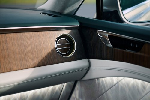 2028 Bentley Torcal Is a Boldly Styled EV SUV for Wealthy Folks
