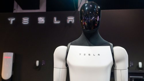 Tesla, Tesla’s $25B AI Investment: Musk’s Big Bet Amid Rising Competition