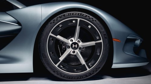 Hennessey Blackbird Hypercar First Look: 800+HP V-8, 6-Speed Manual, Zero Screens