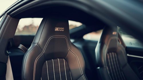 2027 Porsche 911 Carrera S Is Getting a Manual Transmission Again