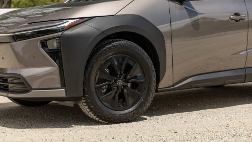 Toyota, 2026 Toyota bZ Woodland First Test: Quick, Spacious, and Short on Road-Trip Range