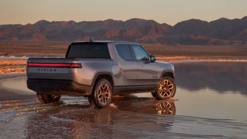 2027 Rivian R1S and R1T Get Simpler Trims and a Big Seating Upgrade