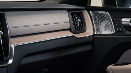 2028 Volvo XC60 First Look Review: Design, Feature, Battery Updates for Midsize Luxury SUV