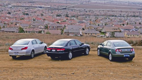 2006 Toyota Avalon vs. Hyundai Azera vs. Volkswagen Passat Comparison Test