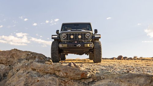 2026 Jeep Wrangler 392 Commando First Test: A Riotous, Supercharged Salute to the Troops