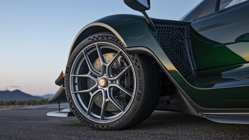 Goin’ Nuclear: We Tested the 1,250-HP, $2.4-Million 2026 Czinger 21C and Set a Record