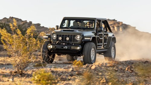 2026 Jeep Wrangler 392 Commando First Test: A Riotous, Supercharged Salute to the Troops