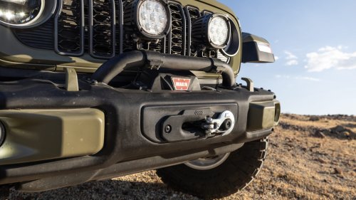 2026 Jeep Wrangler 392 Commando First Test: A Riotous, Supercharged Salute to the Troops