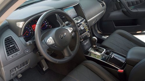 2008 BMW X6 xDrive 35i vs. 2009 Infiniti FX35 Comparison Test