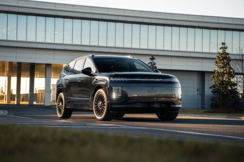 Hyundai, SUV, 2027 Hyundai Ioniq 9 Black Ink Edition: A Stealthy Family EV SUV
