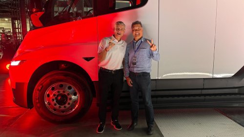 Tesla, HMD Trucking Built a 700-Truck Diesel Fleet. Now It’s Buying 50 Tesla Semi Trucks.