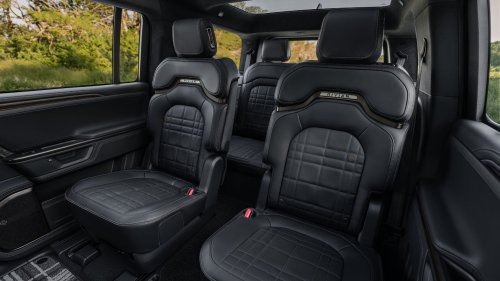 2027 Rivian R1S and R1T Get Simpler Trims and a Big Seating Upgrade
