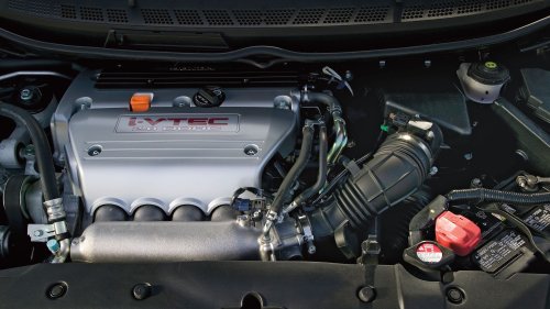 2007 Honda Civic Si vs. Nissan Sentra SE-R Spec V Sport Sedan Comparison Test