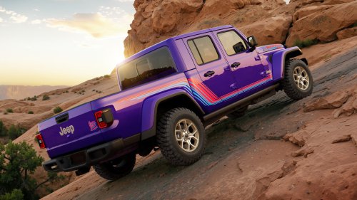 The 2026 Jeep Rewind Editions Turn the Wrangler and Gladiator Into Retro Throwbacks