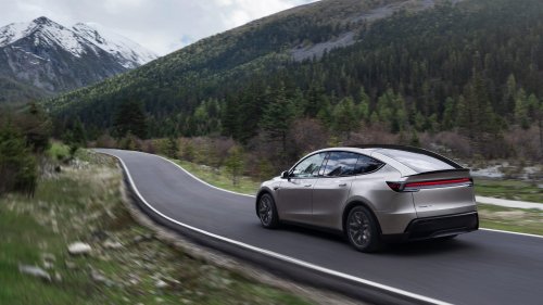 2027 Tesla Model Y L First Look: The Model X Replacement