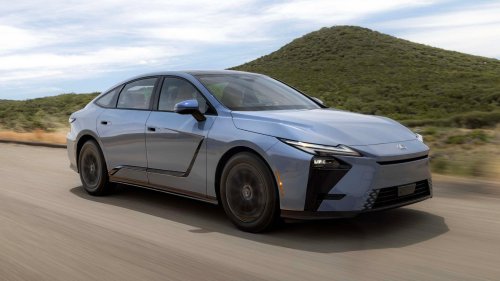 Lexus, 2026 Lexus ES350h First Drive: Better Tech, Better Ride, Same Relaxed Personality
