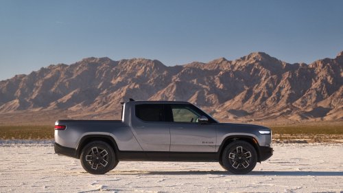 2027 Rivian R1S and R1T Get Simpler Trims and a Big Seating Upgrade