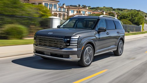 2027 Kia Telluride Hybrid vs. 2026 Hyundai Palisade Hybrid Comparison: Same DNA, Different Personalities